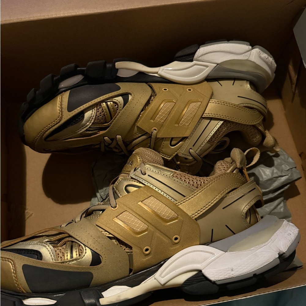 Balenciaga size 9men